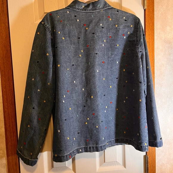 Hearts Of Palms Jean Button Down - Picture 5 of 5